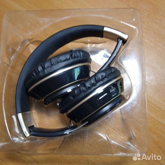 Беспроводные наушники новые
