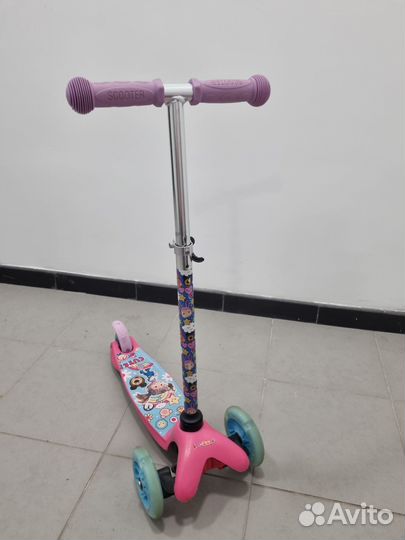 Самокат трехколесный Маша и Медведь
