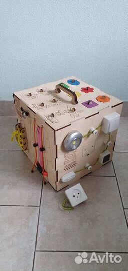 Бизикуб Busycube