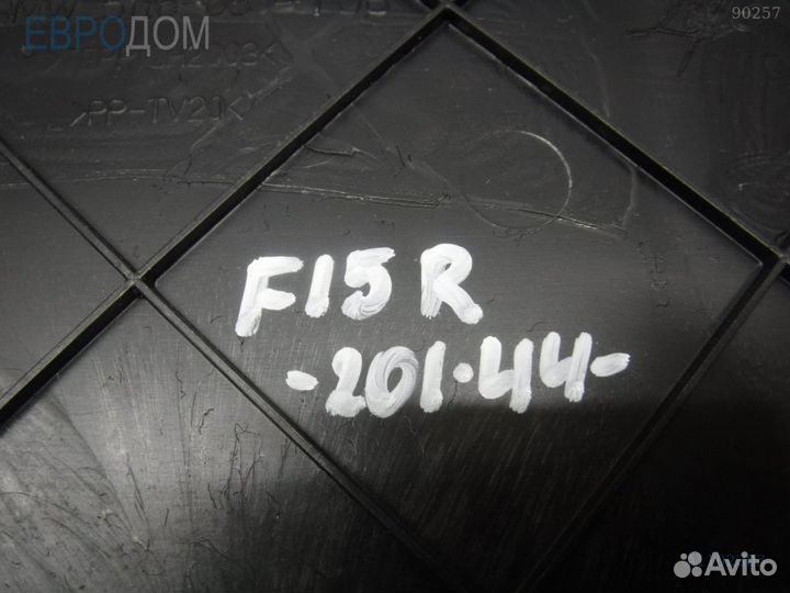 Накладка центральной консоли правая BMW F15 s1102303