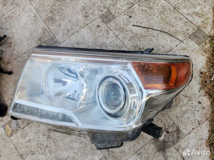 Фары Toyota land cruiser 200