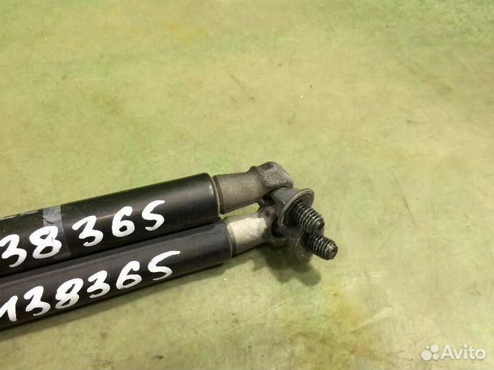 Амортизатор двери багажника Toyota Passo KGC30