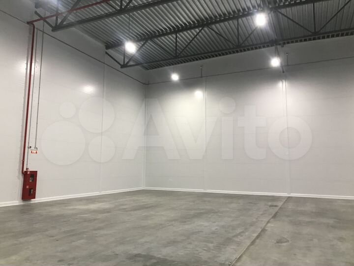 Склад, 650 м²