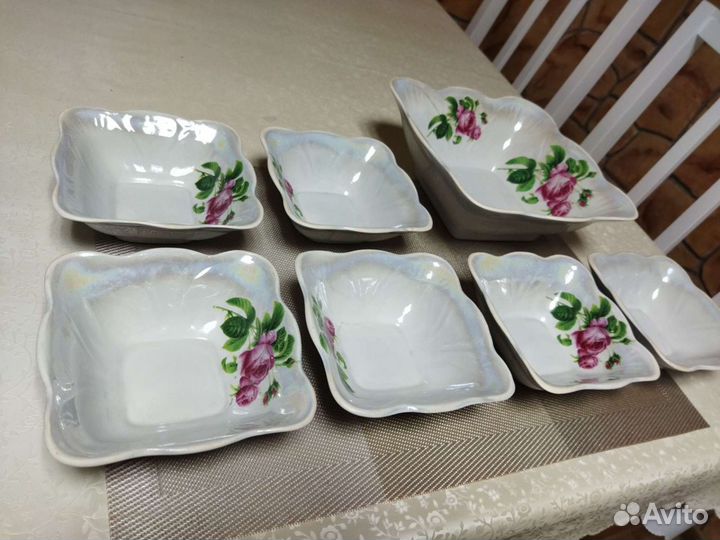 Набор столовой посуды (квадратные салатники)