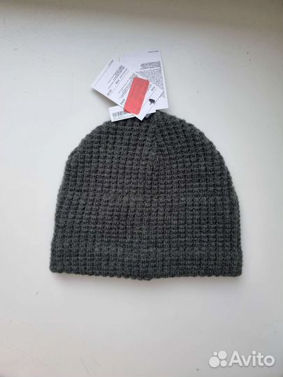 Краги Lassie, шлем Beezy и шапка H&M