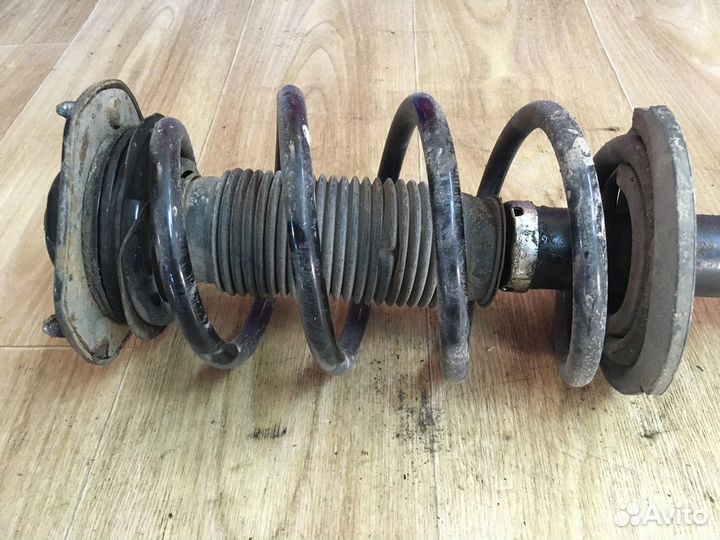 Стойка передняя левая SsangYong Actyon