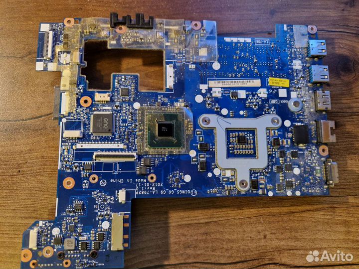 Материнская плата с процессором