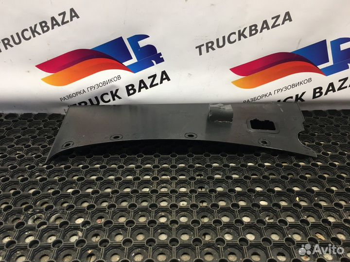 1652236 Накладка на торпедо Daf XF105