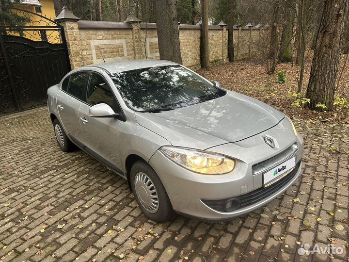 Renault Fluence 1.6 AT, 2011, 320 000 км