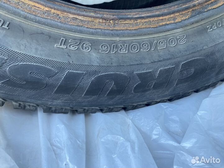 Bridgestone Ice Cruiser 7000 205/60 R16