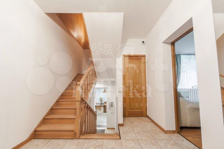 Дом 200 м² на участке 6 сот.