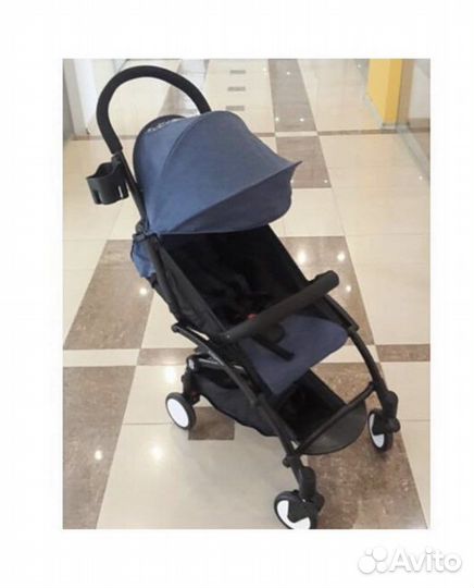 Коляска прогулочная новая