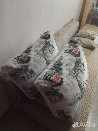 Декоративные подушки для дивана