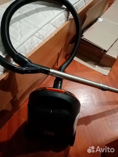 Пылесос Vitek