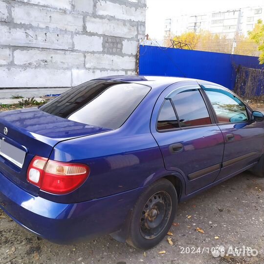 Nissan Almera 1.5 МТ, 2004, 238 000 км