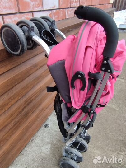 Прогулочная коляска трость