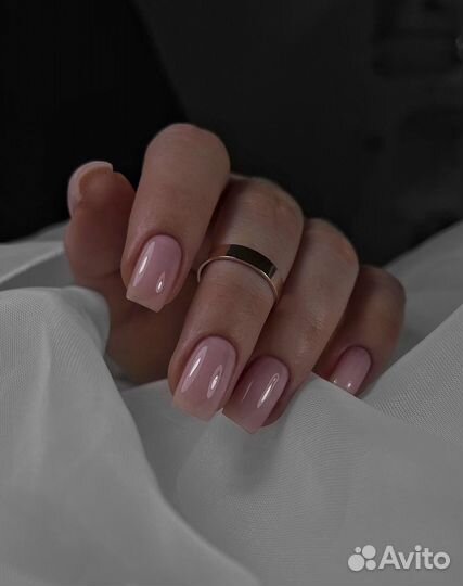 Маникюр с покрытием гель-лак