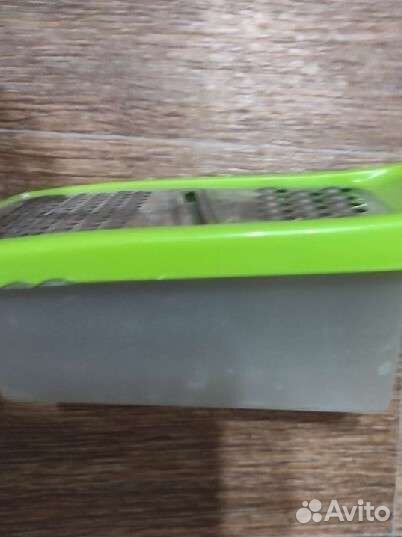 Терка с ёмкостью в отличном состоянии