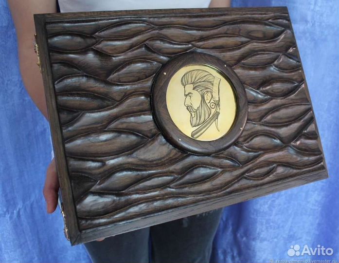 Шкатулка для хранения опасных бритв