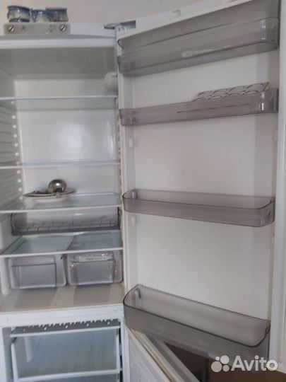 Холодильник hotpoint ariston бу