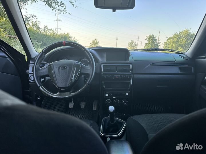 LADA Priora 1.6 МТ, 2014, 300 000 км
