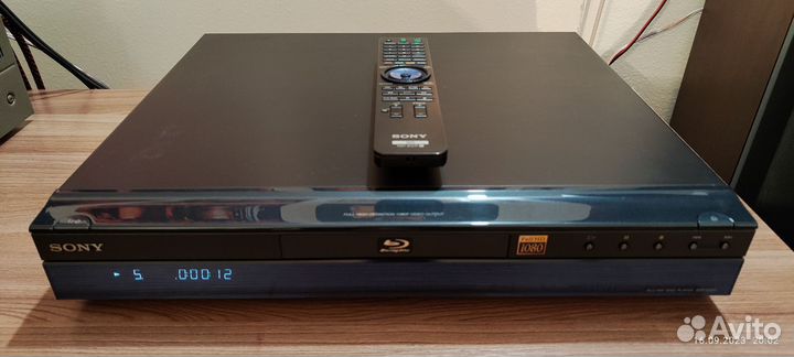 Blu-ray плеер Sony BDP-S300