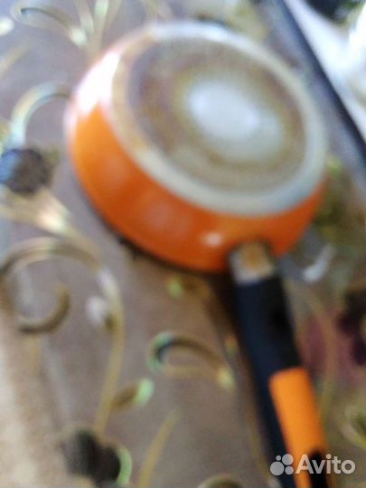 Сковорода с антипригарным покрытием