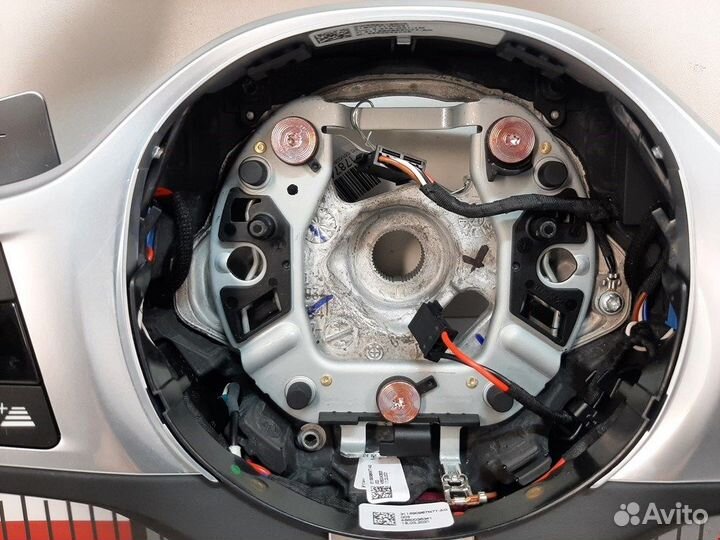 Руль для BMW X3 (G01/G08) 32308094548