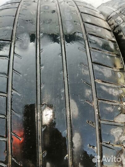 Yokohama BluEarth E70 215/55 R17