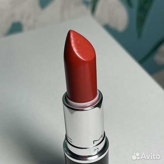 Помада MAC красная Lady Bug 510