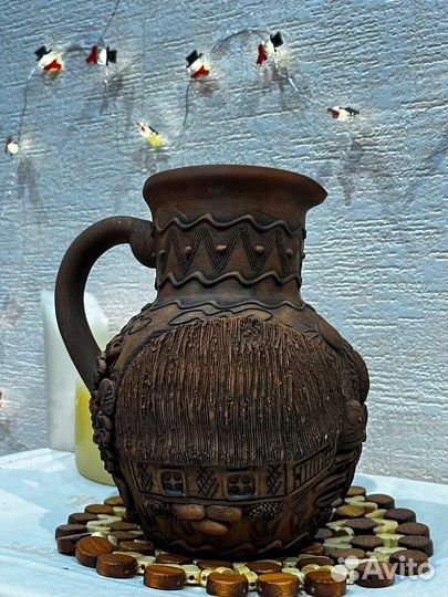 Глиняный кувшин