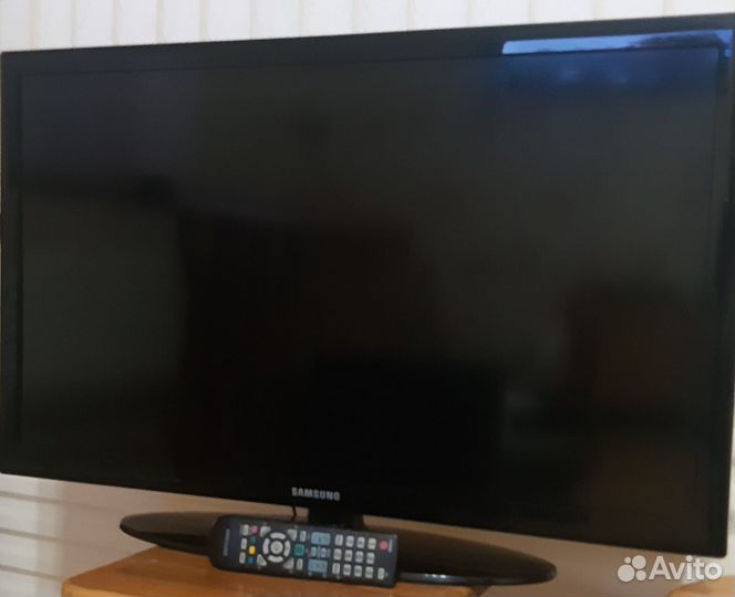 Телевизоры Samsung UE32D4003BW / Toshiba 32AV603P