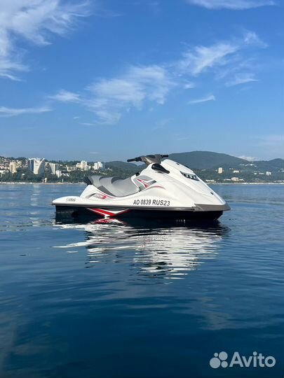 Продаю гидроцикл yamaha