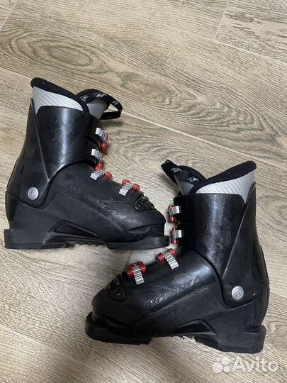 Горнолыжные ботинки детские nordica