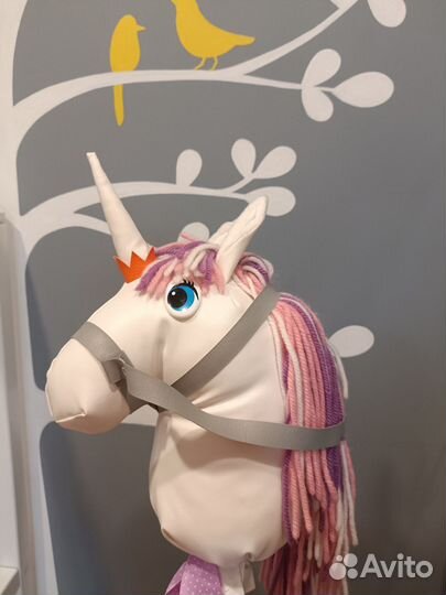 Лошадь на палке