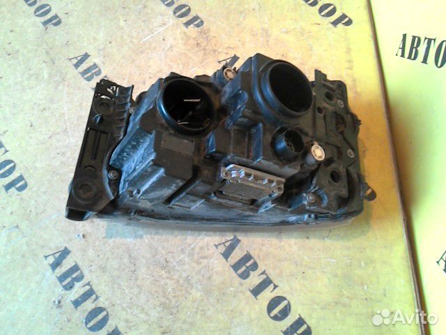 Фара правая Land Rover Discovery 4 2009-2016