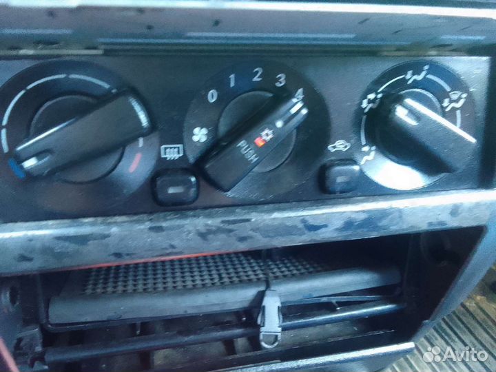 Mitsubishi Carisma 1.6 МТ, 2000, 387 000 км