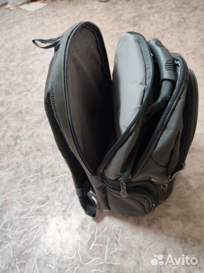 Рюкзак школьный