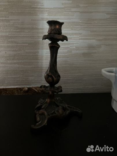 Старинный подсвечник