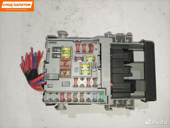 Блок предохранителей Opel Astra J (2009 - 2012)