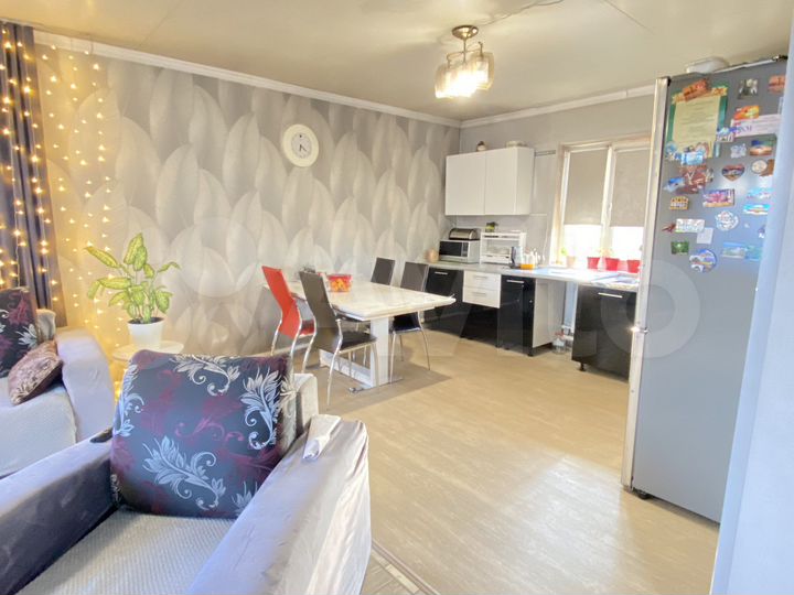 Дом 153 м² на участке 6 сот.