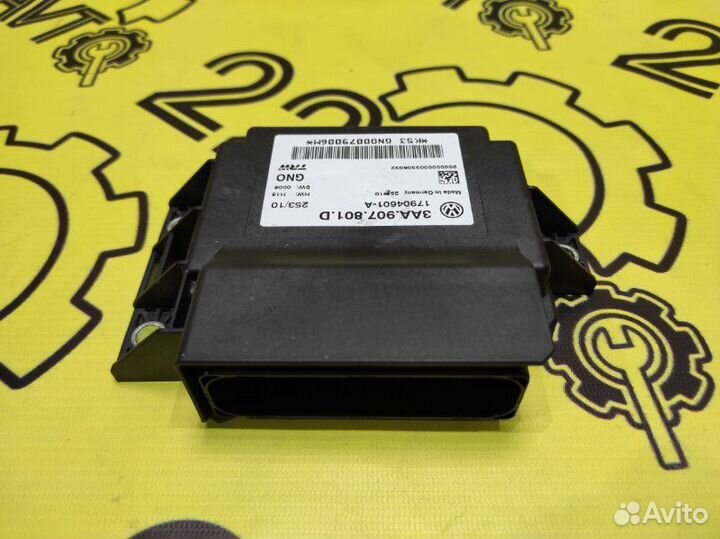 Блок управления стояночным тормозом Volkswagen