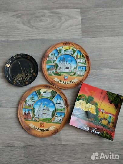 Настенная тарелка