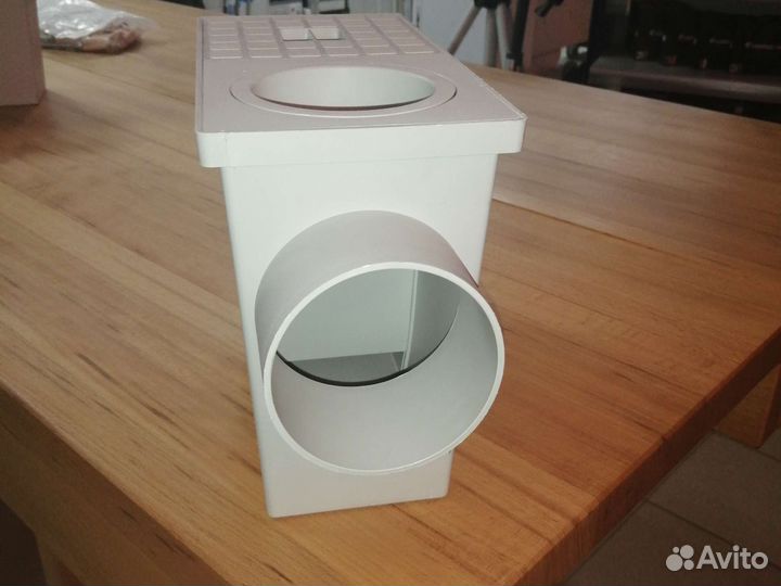 Дождеприемник с боковым отводом