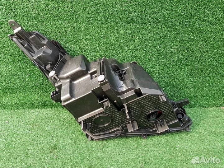 Фара левая Lexus RX200t/RX300/RX350/RX350L/RX450h