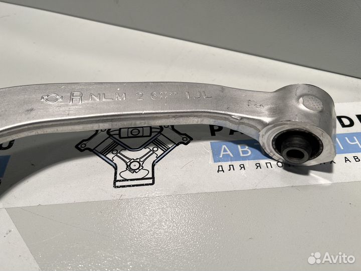 Передний верхний рычаг Infiniti G25, G35, G37, Q40