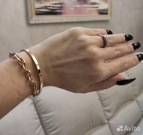 Жесткий золотой браслет 17.0