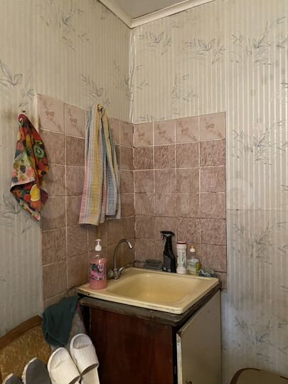 Комната 21,9 м² в 2-к., 1/3 эт.