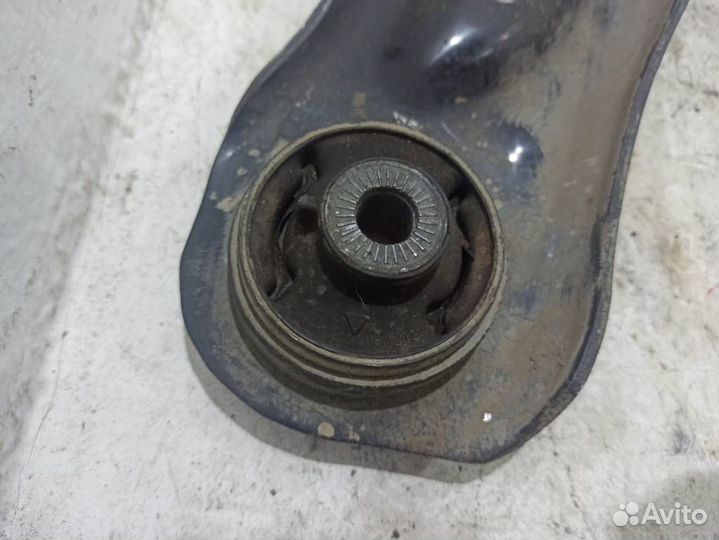 Рычаг передний левый Шкода