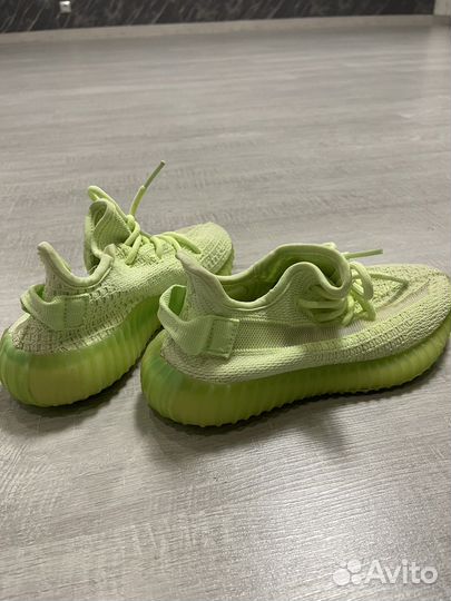 Кроссовки для девочки